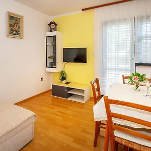 Apartman Sucur With Terrace, Baška